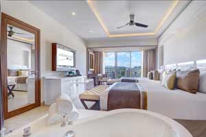 Luxury Junior Suite Ocean View Diamond Club™ - Hideaway at Royalton Saint Lucia Resort & Spa - All Incusive - St Lucia